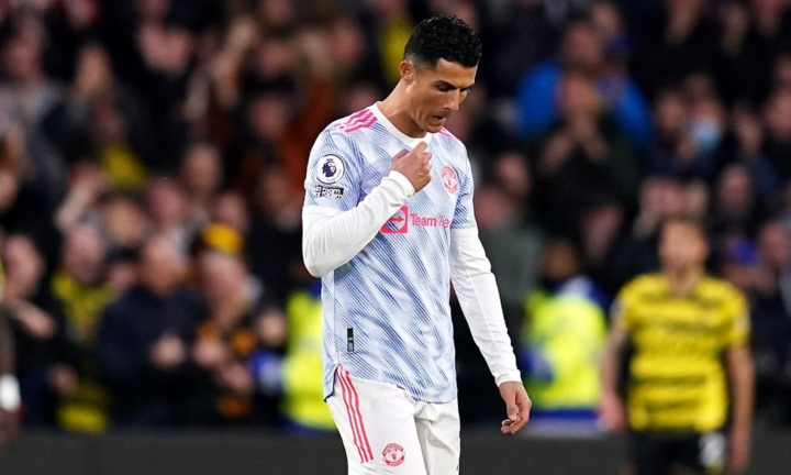 Kết quả Ngoại Hạng Anh: Maguire nhận thẻ đỏ, Man Utd thảm bại