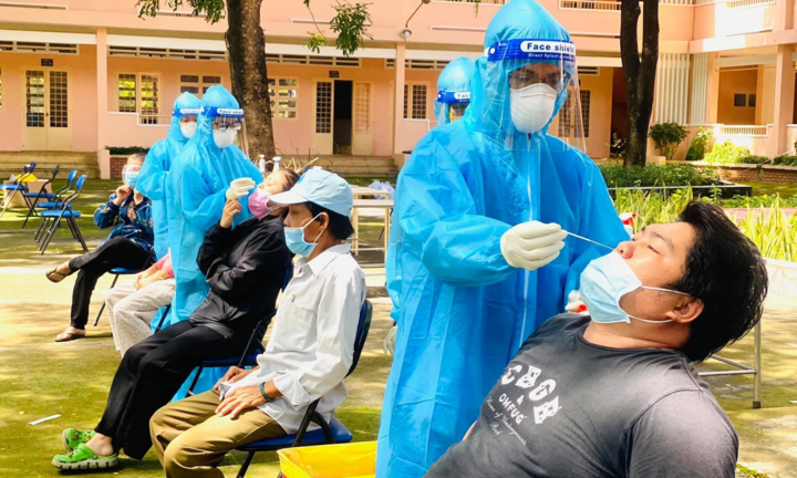 F0 cộng đồng ở Hà Nội và các tỉnh miền Tây tiếp tục tăng, lo ngại lây nhiễm chéo