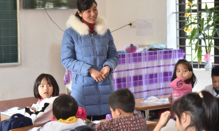 Để thầy cô chuyên tâm cho dạy học, chế độ lương cần cải thiện