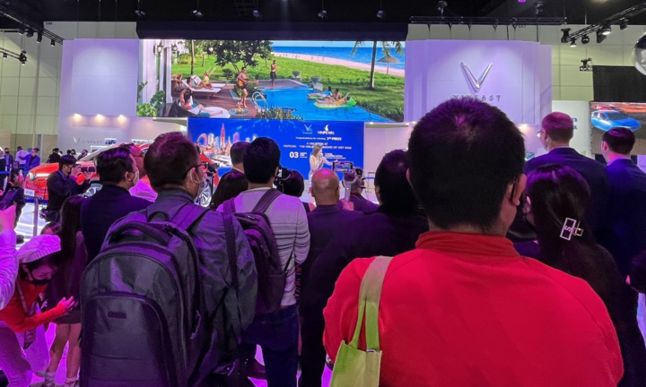 VinFast 'chở' hồn Việt sang Mỹ, gây ấn tượng với hàng nghìn khách tham quan