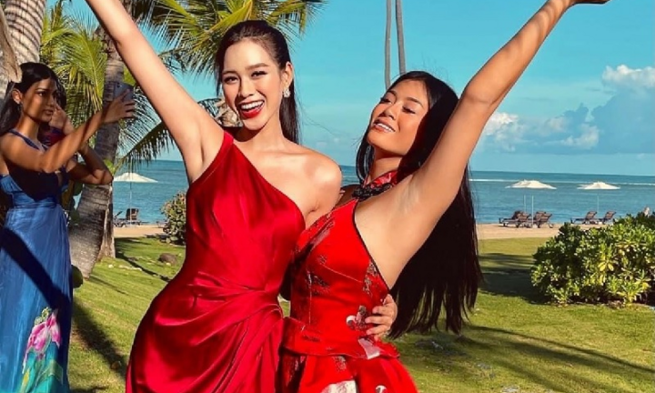 Diện váy đỏ, Đỗ Thị Hà nổi bật giữa nhóm thí sinh ở Miss World