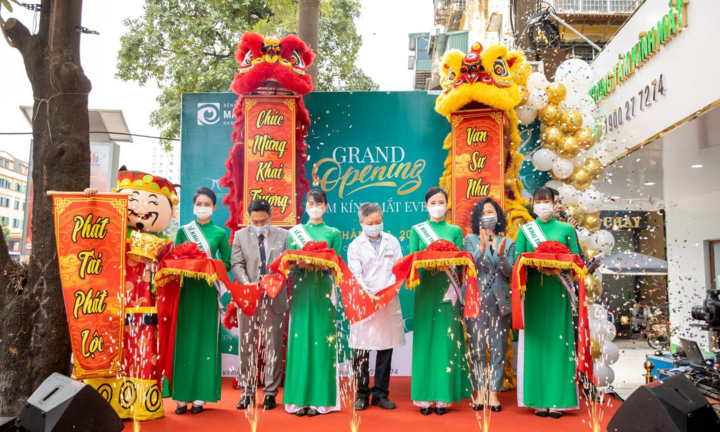 Ngọc Hân, Lương Thanh, Bình An dự khai trương kính mắt Evergreen