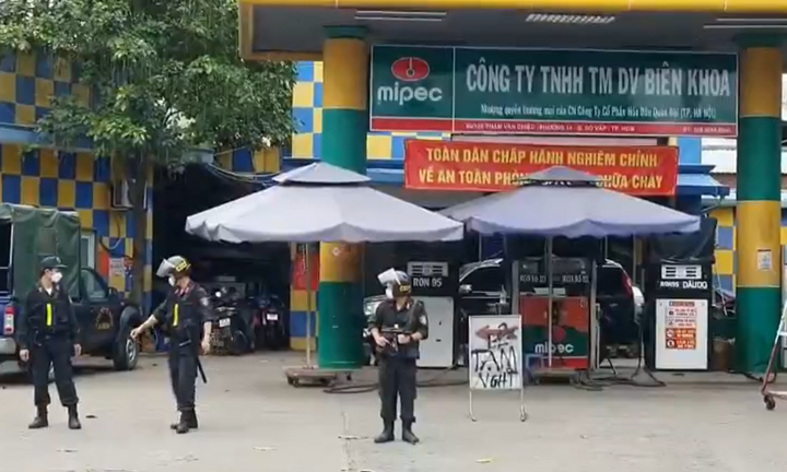 Làm giả 2,7 triệu lít xăng: Bắt nữ giám đốc công ty xăng dầu ở TP.HCM