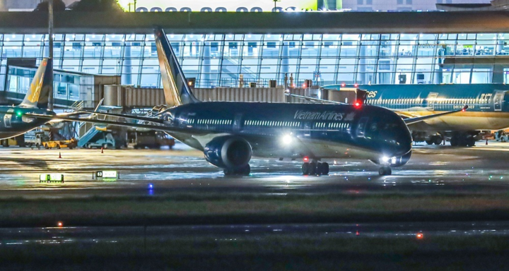 Vietnam Airlines bay thẳng thường lệ đầu tiên đến Mỹ