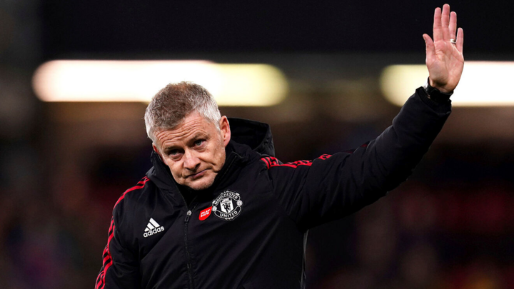 Man Utd nên hối tiếc vì không thay Solskjaer sớm hơn