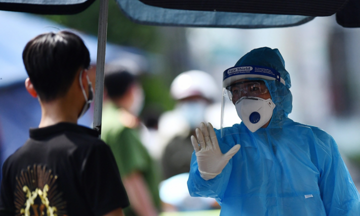 COVID-19 sáng 30/11: F0 cộng đồng ghi nhận ở khắp các tỉnh từ Bắc vào Nam