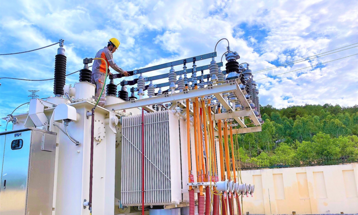 Điện lực Thanh Hóa nỗ lực đáp ứng yêu cầu tăng trưởng về điện