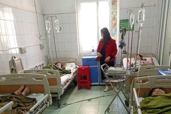 Thêm 22 học sinh phản ứng sau tiêm vaccine COVID-19 ở Thanh Hóa