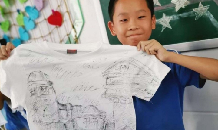 Nhà kinh tế học đổ lỗi cho nền giáo dục sau cái chết của con trai 12 tuổi