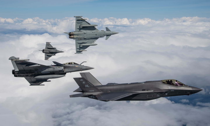 Chi hơn 15 tỷ USD mua Rafale, UAE vẫn chê tiêm kích Pháp không bằng máy bay Mỹ