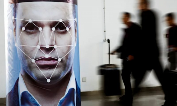 Công nghệ nhận dạng khuôn mặt Clearview AI gây tranh cãi