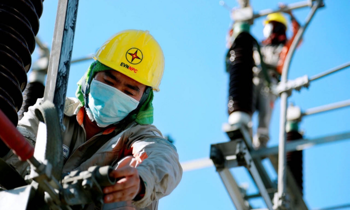 9 tháng đầu năm: EVNNPC nỗ lực thực hiện mọi giải pháp để cấp điện ổn định