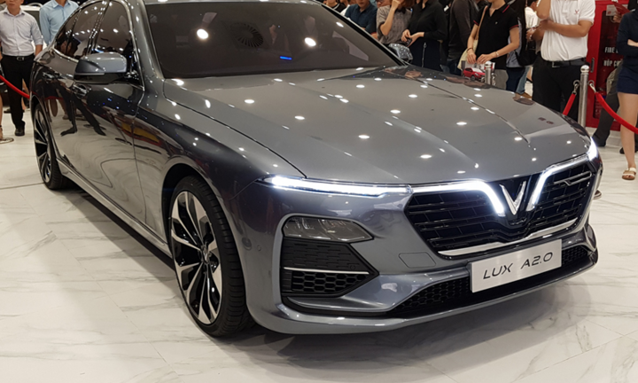 Thực hư việc VinFast nhận biệt đãi trong nước, đóng thuế cho nước ngoài?