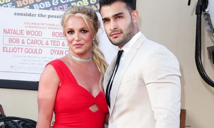 Britney Spears gạch tên bố mẹ khỏi danh sách khách mời đám cưới