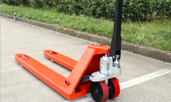 Kinh nghiệm mua xe nâng tay khách hàng cần lưu ý