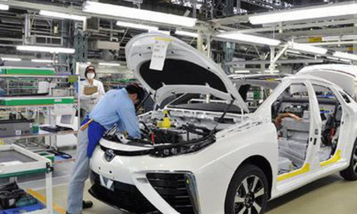 Doanh số bán xe ô tô tháng 11 tăng 30% so với tháng trước