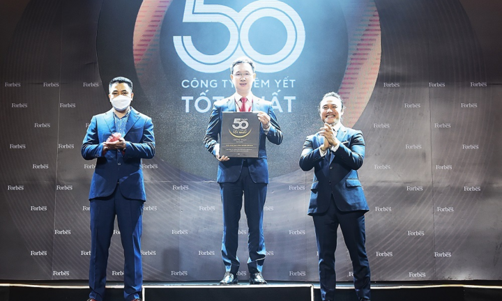 VietinBank tiếp tục vào Top 50 Công ty niêm yết tốt nhất Việt Nam 2021