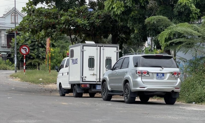 Một đại uý bị bắt vì dùng nhục hình với phạm nhân