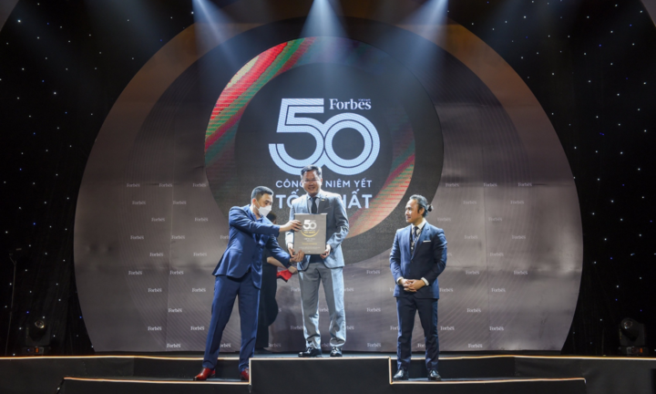 MB vào Top 50 công ty niêm yết tốt nhất Việt Nam 2021 của Forbes