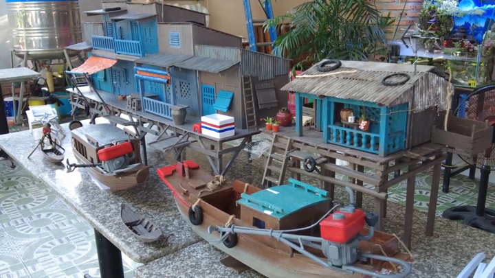 Video: Mô hình nhà xưa nhìn như thật của 2 chàng trai miền Tây