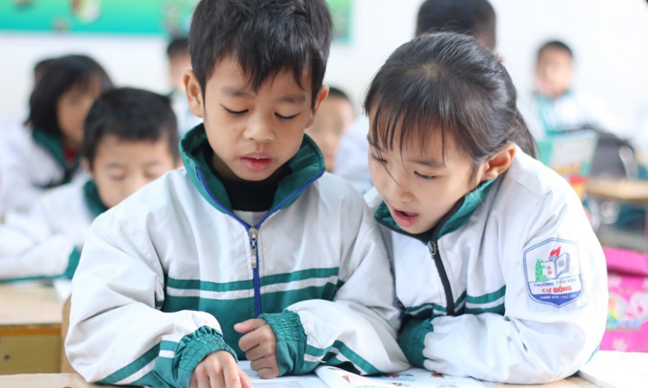 'Trẻ lớp 1, 2 học online từ đầu năm, sao lại thi học kỳ trực tiếp'