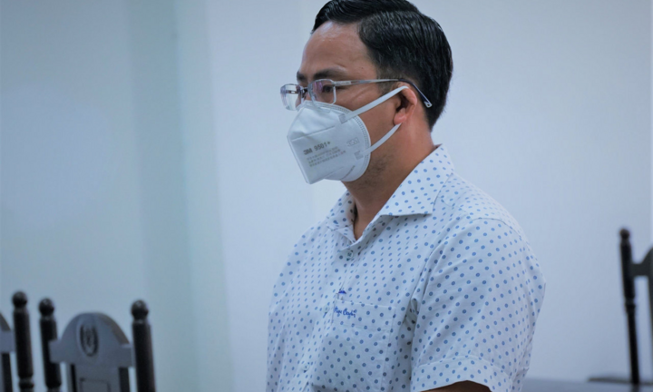 Người đàn ông tự xưng 'Ban chỉ đạo quận 7' náo loạn siêu thị lĩnh án treo