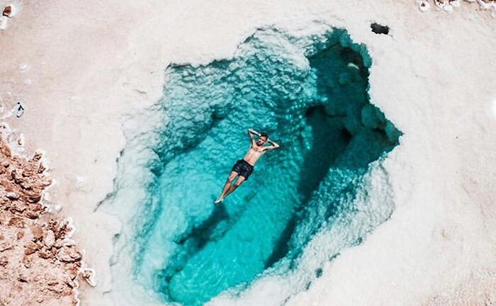 Chill hết cỡ tại những hồ muối không cần biết bơi vẫn nổi bồng bềnh siêu ảo