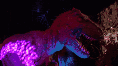 Video: Lạc vào thế giới khủng long như thật ở TP.HCM