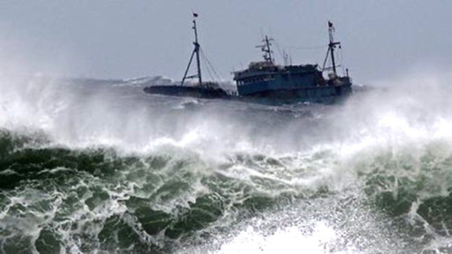 Siêu bão Rai sắp tiến vào Biển Đông, gió mạnh giật cấp 17, sóng biển cao 10m