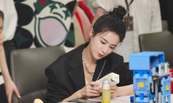 'Nữ hoàng livestream' Vy Á vừa 'ngã ngựa' vì trốn thuế giàu có cỡ nào?