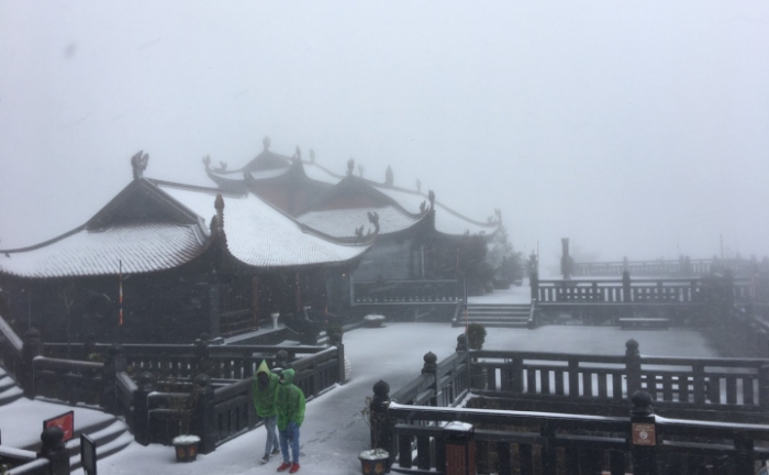 Cuối tuần, miền Bắc rét đậm, vùng núi cao có thể xảy ra mưa tuyết và băng giá