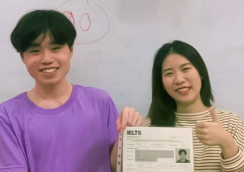 Nam sinh lớp 12 chinh phục 8.5 IELTS ngay trong lần thi đầu tiên