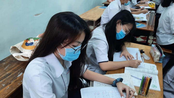 TP.HCM phát hiện 40 học sinh mắc COVID-19 sau hai tuần học trực tiếp