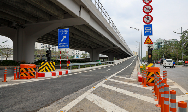 Ảnh: Hà Nội thông xe 6 nhánh đường lên xuống cầu cạn Mai Dịch - Nam Thăng Long