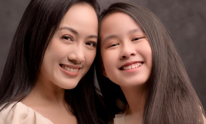 Con gái 10 tuổi xinh xắn của biên tập viên Hoài Anh 