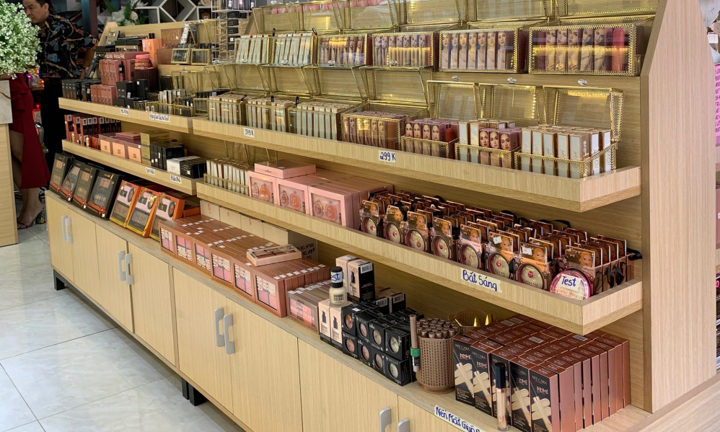 Hà Nguyễn Shop - cửa hàng mỹ phẩm uy tín cho phái đẹp