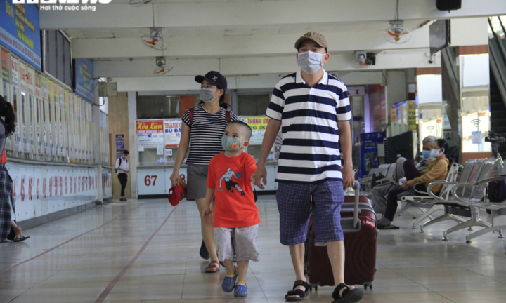 Bến xe Miền Đông không còn cảnh chen chúc trong ngày cuối năm