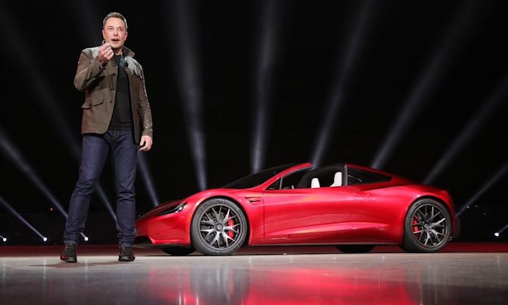 Elon Musk cam kết Tesla sẽ đạt hệ thống tự lái cấp độ 4 trong năm 2022