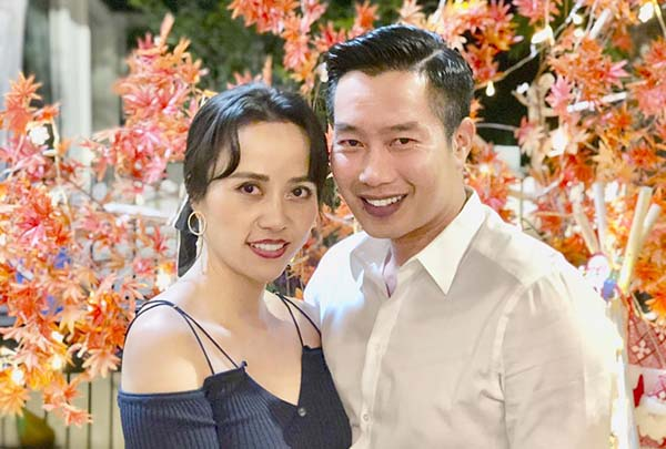 Hôn nhân viên mãn của MC Hoa Thanh Tùng 