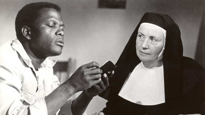 Diễn viên da màu đầu tiên thắng giải Oscar qua đời 