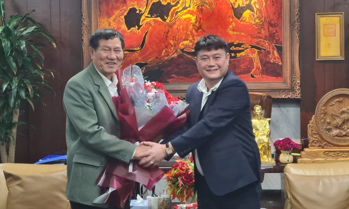 Tướng Phạm Tuân ủng hộ dự án bay vào vũ trụ của bầu Thụy 