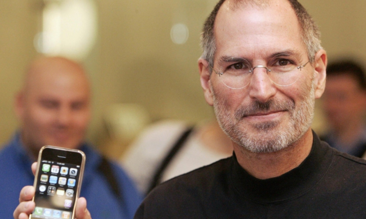 Ba yếu tố khiến iPhone suýt thất bại 15 năm trước