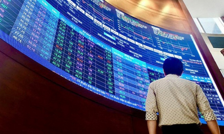 HoSE lý giải sự cố nghẽn lệnh trong phiên giao dịch ngày 10/1