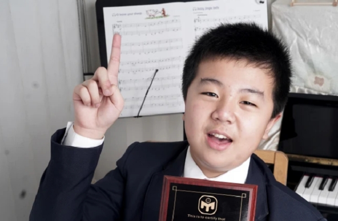 Cậu bé 12 tuổi có chỉ số IQ cao hơn cả Einstein