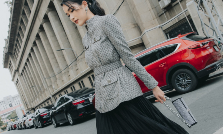 Á hậu Phương Anh đẹp, sành điệu trên 'sàn diễn đường phố'