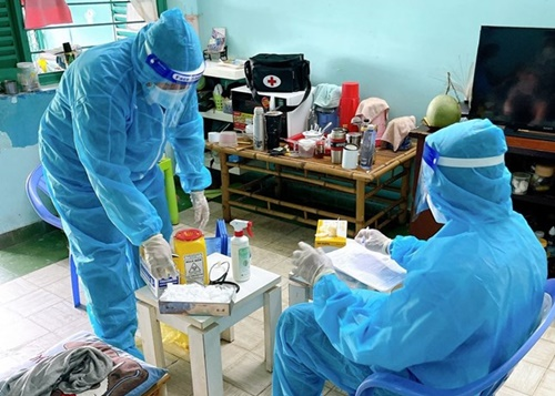 F0 ở Hà Nội cao nhất cả nước, nhiều địa phương yêu cầu người về xét nghiệm