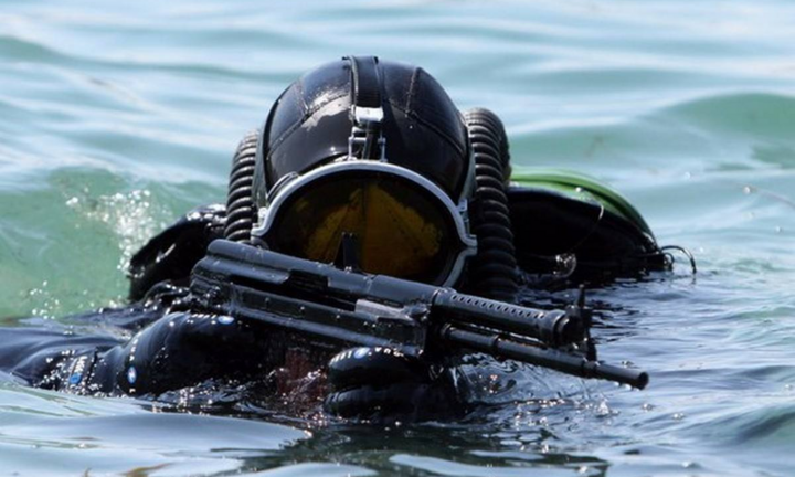 Ngoài súng trường AK, đặc nhiệm Nga còn dùng vũ khí nào?