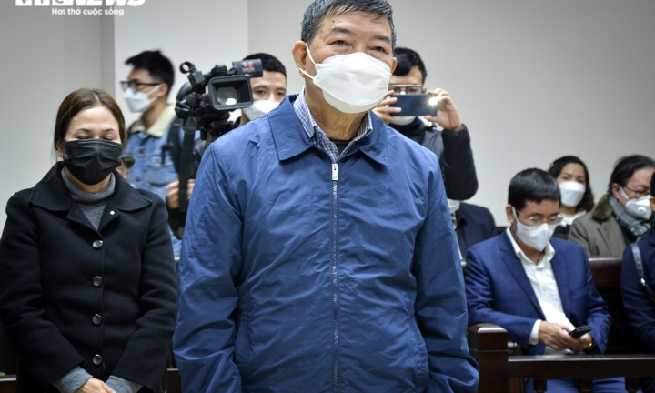 Cựu Giám đốc Bệnh viện Bạch Mai Nguyễn Quốc Anh lĩnh án 5 năm tù