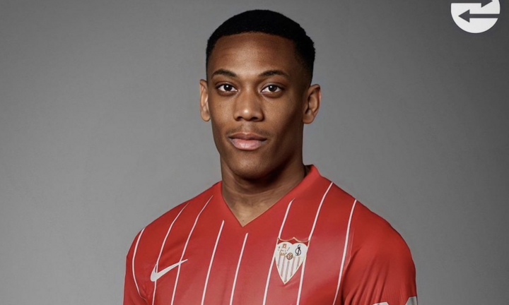 Martial đồng ý rời Man Utd