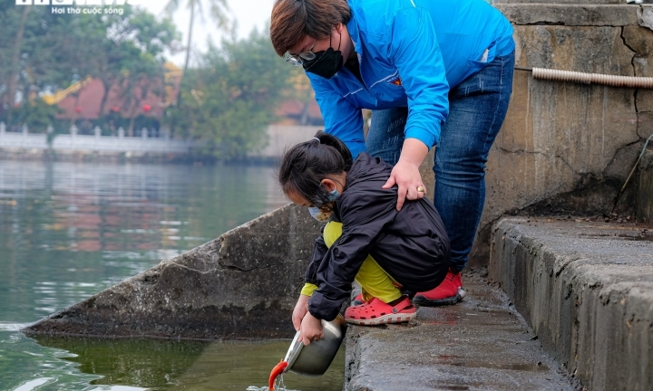 Miền Bắc hửng nắng trong ngày Tết ông Công, ông Táo